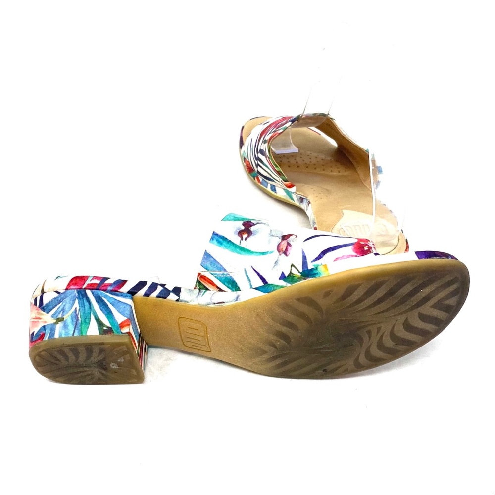 Ono Floral Sandals - Picture 5 of 8